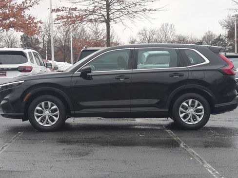 Used 2023 Honda CR-V LX image 9