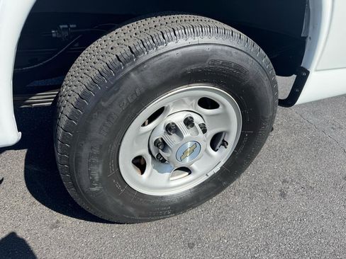 Used 2022 Chevrolet Express 2500 Extended w/ Driver Convenience Package image 25