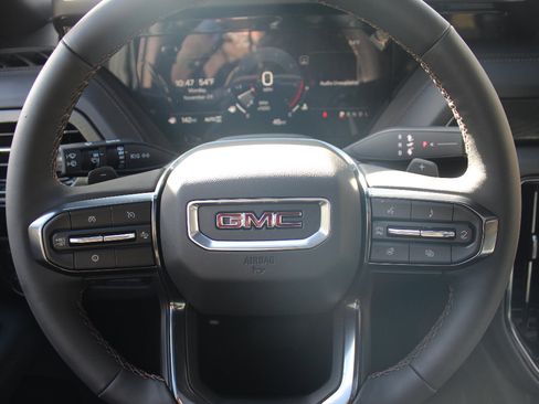 New 2025 GMC Yukon XL AT4 w/ AT4 Premium Plus Package image 18