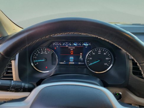 Used 2023 Ford Expedition Limited image 15