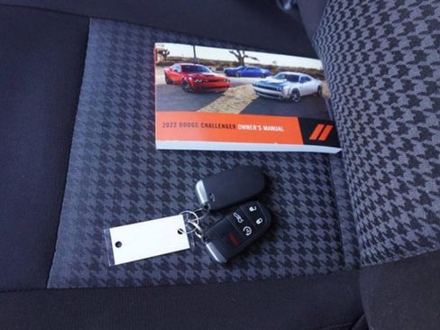 Used 2022 Dodge Challenger R/T image 28