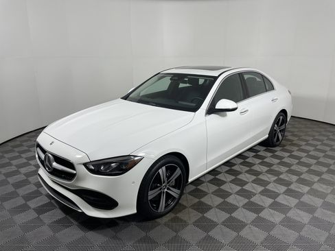 Used 2025 Mercedes-Benz C 300 Sedan image 9
