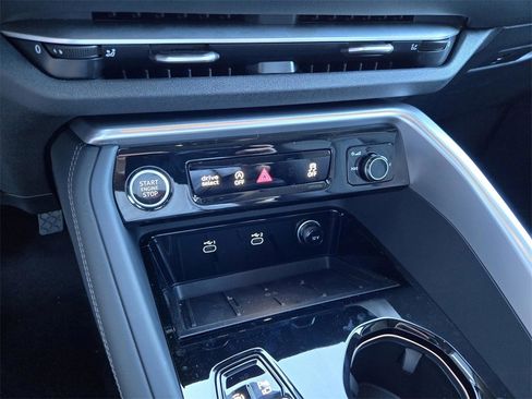 New 2025 Audi Q5 Premium Plus image 23