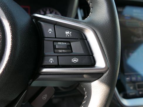Certified 2025 Subaru Outback Limited XT AWD/4WD image 15
