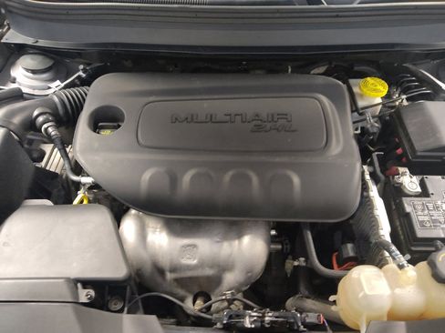 Used 2019 Jeep Cherokee Latitude w/ Popular Appearance Group FWD image 30