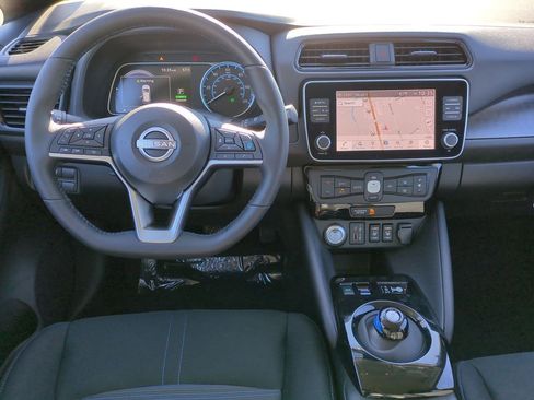 New 2024 Nissan Leaf SV Plus image 29