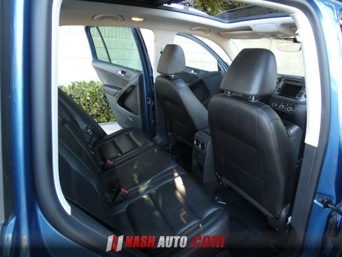 Used 2017 Volkswagen Tiguan SEL FWD image 35