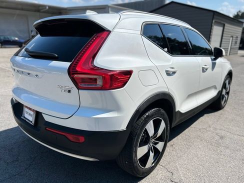 Used 2021 Volvo XC40 T5 Momentum w/ Premium Package AWD/4WD image 6