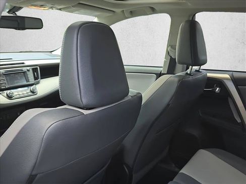Used 2014 Toyota RAV4 Limited FWD image 17