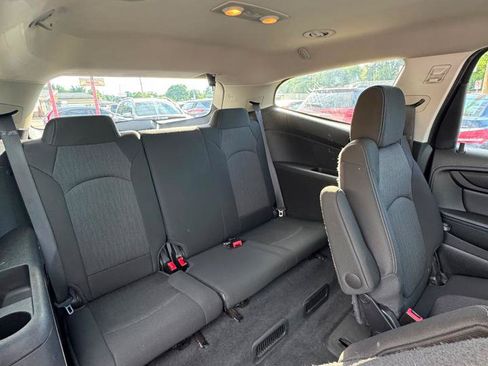 Used 2016 Chevrolet Traverse LT w/ Style and Technology Package FWD image 22