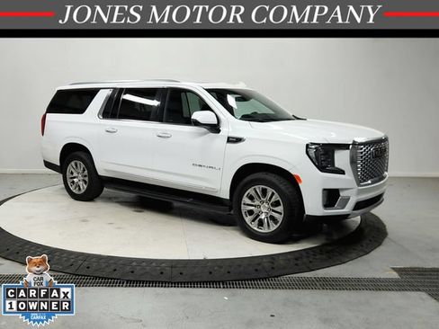 Used 2024 GMC Yukon XL Denali AWD/4WD image 1