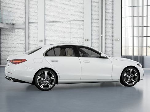 Used 2025 Mercedes-Benz C 300 Sedan image 13