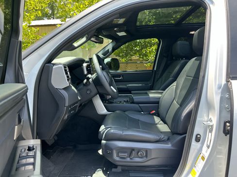 Used 2026 Toyota Sequoia Platinum AWD/4WD image 8