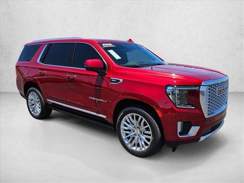 Used 2023 GMC Yukon Denali AWD/4WD image 3