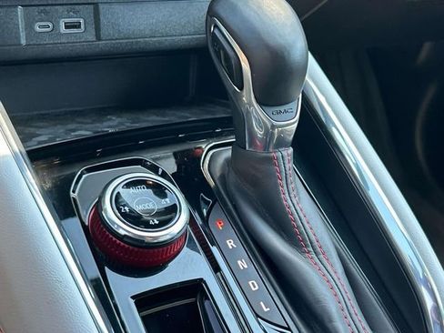 Certified 2024 GMC Canyon AT4X image 39