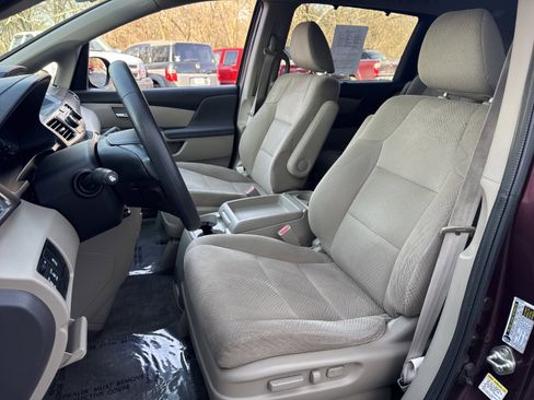 Used 2015 Honda Odyssey EX image 4