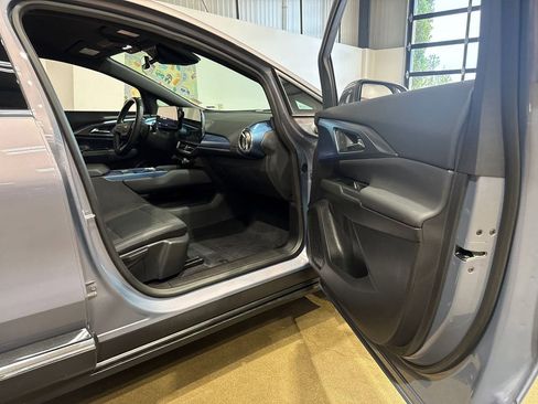 Used 2024 Chevrolet Equinox EV LT FWD image 69