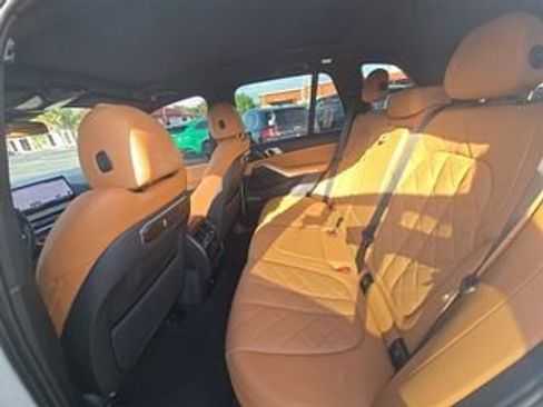 Used 2024 BMW X5 sDrive40i w/ Parking Assistance Package RWD image 7