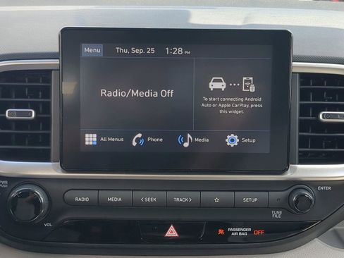 New 2026 Hyundai Venue SEL FWD image 13