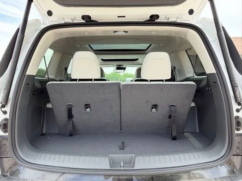 Used 2025 Hyundai Santa Fe Calligraphy FWD image 14