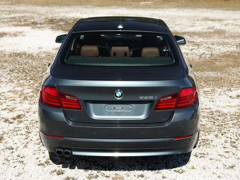 Used 2012 BMW 528i xDrive Sedan image 9