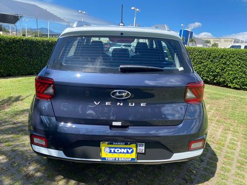 New 2026 Hyundai Venue SEL FWD image 11