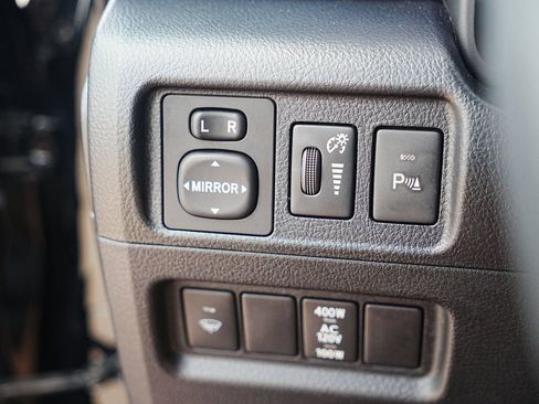 Used 2018 Toyota 4Runner Limited AWD/4WD image 21