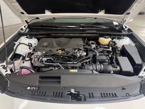 Used 2026 Toyota Camry SE image 21
