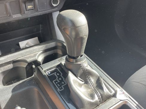 Used 2020 Toyota Tacoma SR image 5