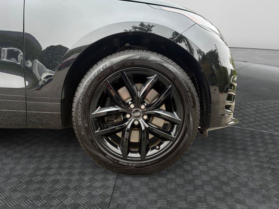 Used 2026 Land Rover Range Rover Velar Dynamic SE AWD/4WD image 25