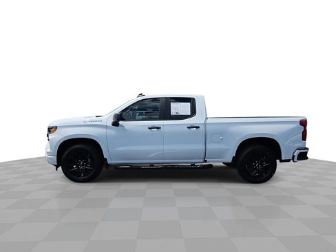 Certified 2025 Chevrolet Silverado 1500 Custom RWD image 5