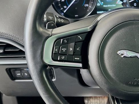 Used 2020 Jaguar F-PACE Prestige image 10