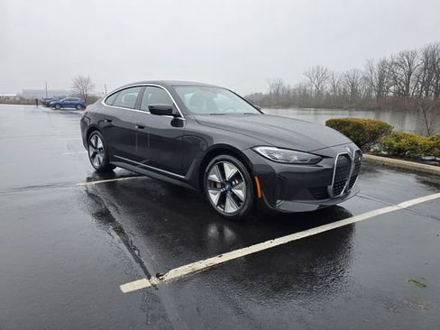 Used 2023 BMW i4 eDrive35 w/ Premium Package image 14