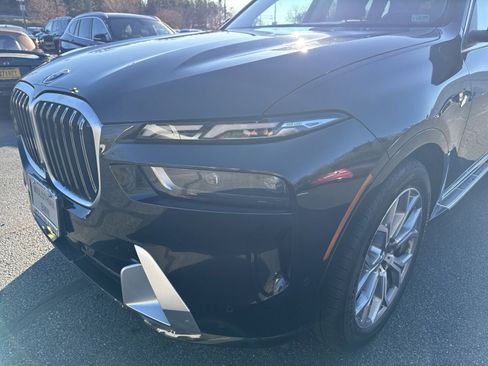 Used 2023 BMW X7 xDrive40i w/ Premium Package image 5