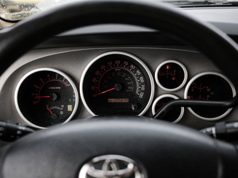 Used 2012 Toyota Tundra 4x4 Double Cab image 18