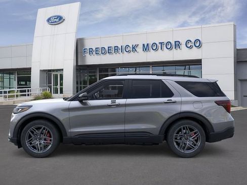 New 2026 Ford Explorer ST image 3