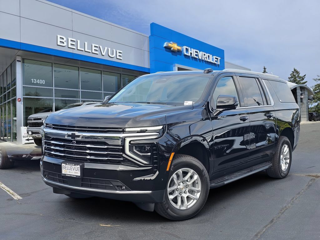 New 2026 Chevrolet Suburban LT w/ Comfort Package AWD/4WD image 1