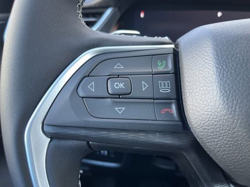 New 2025 Jeep Grand Cherokee L Altitude image 28