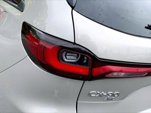 Used 2024 MAZDA CX-90 Plug-In Hybrid w/ Premium Plus AWD/4WD image 28