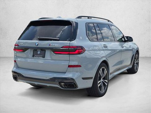 Used 2027 BMW X7 M60i AWD/4WD image 2
