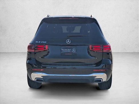 New 2026 Mercedes-Benz GLB 250 image 7