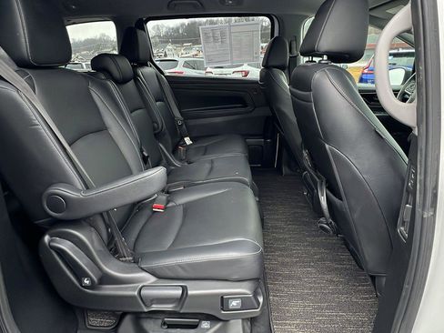 Used 2021 Honda Odyssey Touring image 14
