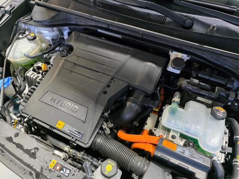 Used 2018 Kia Niro Touring image 38