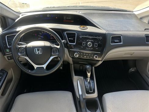 Used 2013 Honda Civic LX image 9
