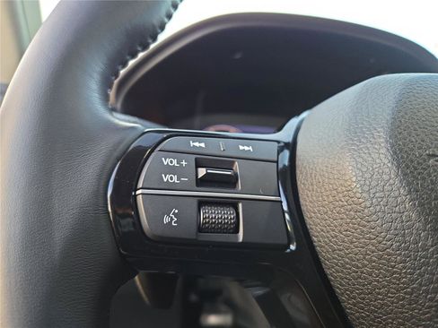 Used 2023 Honda Accord Touring image 13