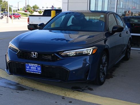 Used 2026 Honda Civic Sport image 3