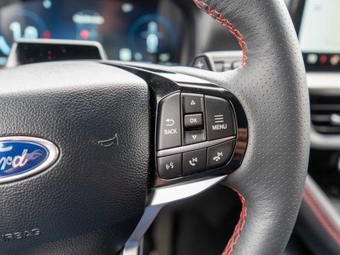 Used 2025 Ford Explorer ST AWD/4WD image 28