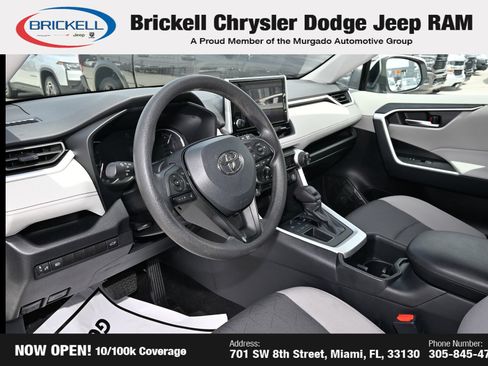 Used 2024 Toyota RAV4 XLE w/ Convenience Package FWD image 5