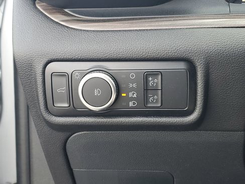 Used 2023 Ford Explorer Limited AWD/4WD image 16