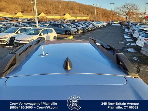 Used 2023 Subaru Outback Premium image 31